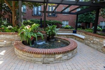 Beautifully landscaped courtyard ( click here for virtual tour)